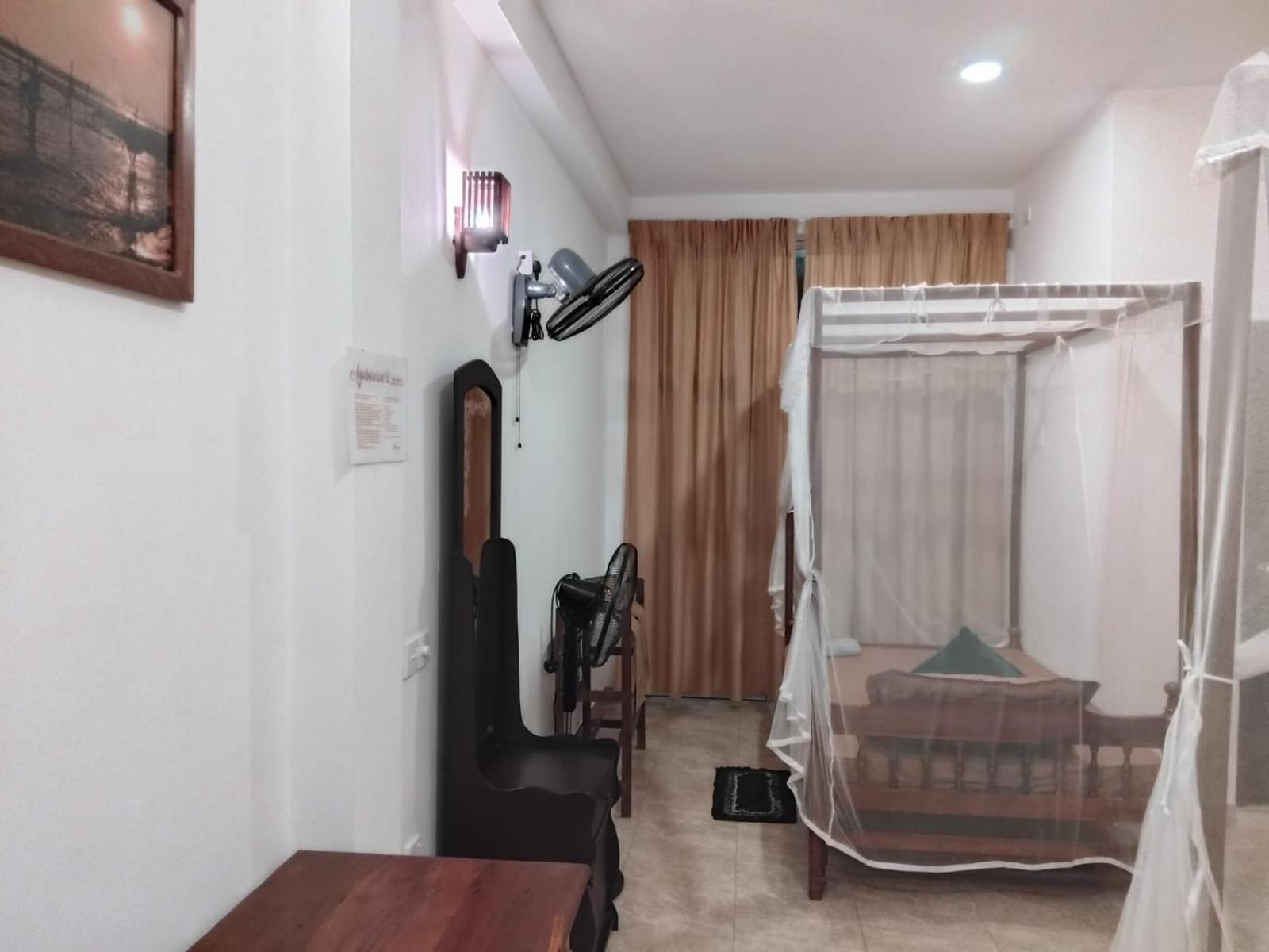 Rusara Guest Home Велігама Екстер'єр фото